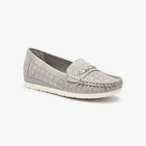 Perforated Ladies Causal Shoes