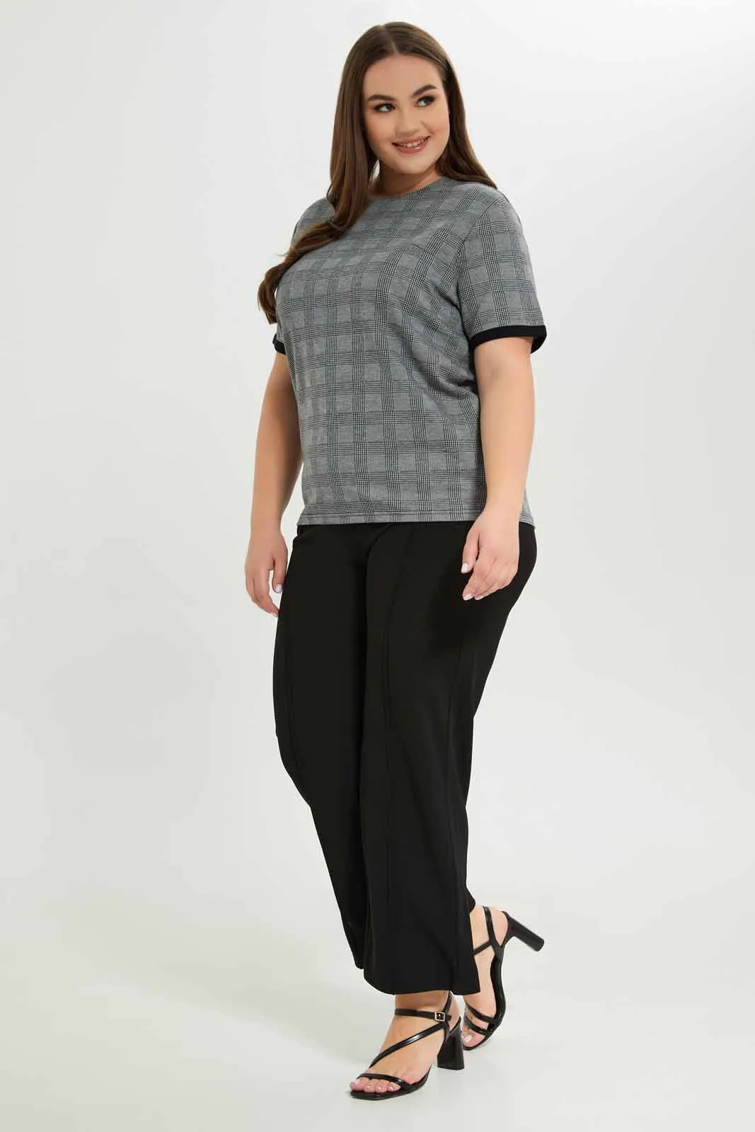 Plus Size Women Black Wide-Leg Trouser