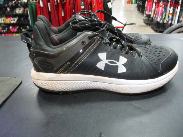 Used Under Armour UA Yard Turf Baseball Shoes Size Youth 4.5