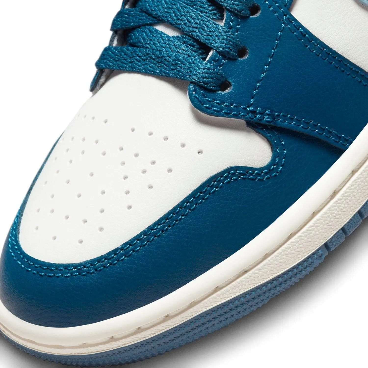 Wmns Air Jordan 1 Mid 'French Blue'