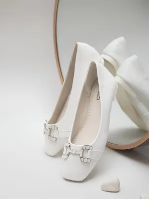 Women White Solid Ballerinas with Buckle Detail